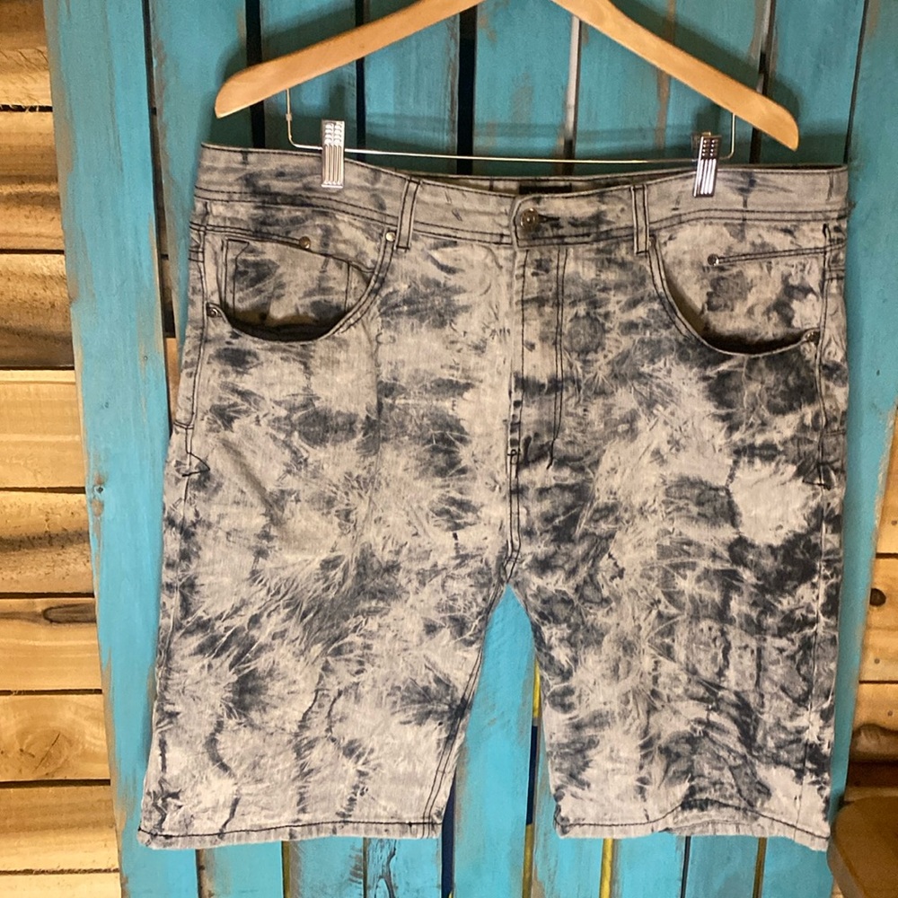 Parish Nation tie dye jean shorts size 38x11.5 blue